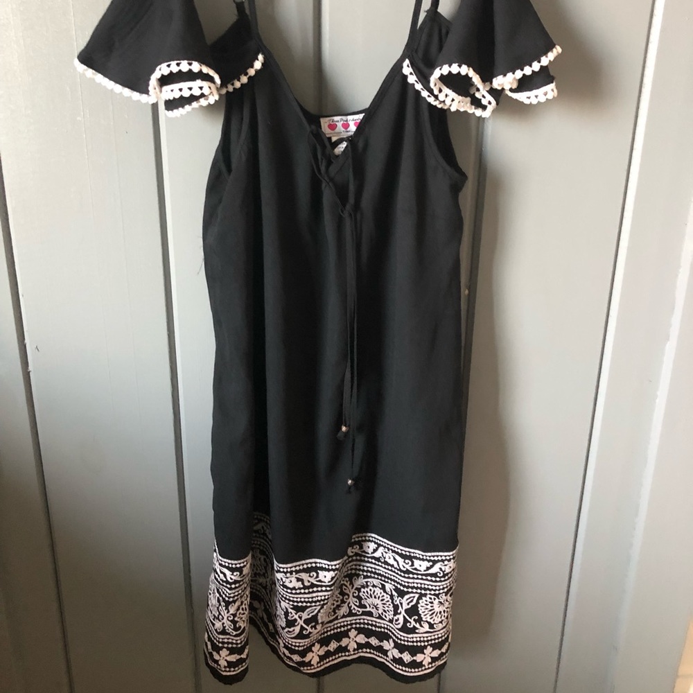 Cute black drop sleeves dress